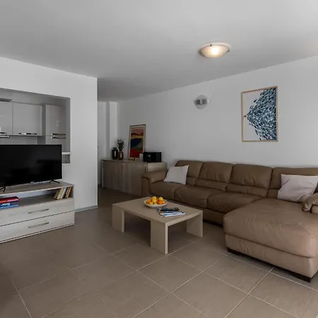 1 Bedroom Amazing In Апартаменты *