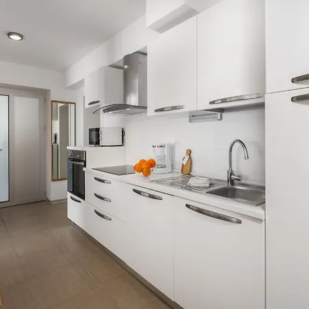 Lejlighed Stunning In With Wifi Dramalj