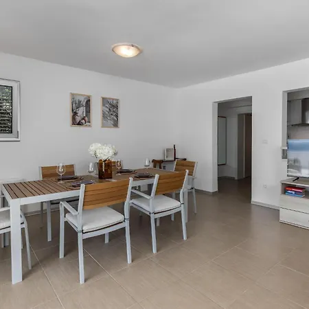 Stunning In With Wifi *